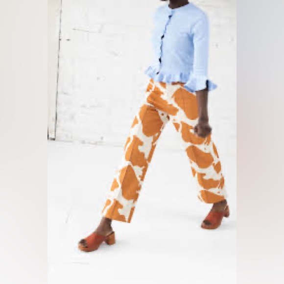 NWT Lisa Says Gah Robyn Cow Print Pants - Picture 2 of 2